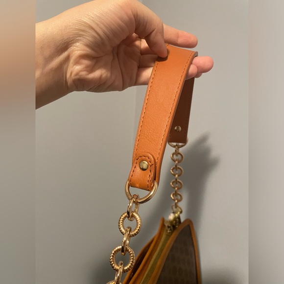 CELINE Authentic Macadam Vintage Clutch - Picture 6 of 9